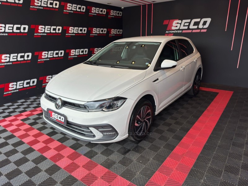 POLO 1.0	200 TSI HIGHLINE AUTOMÁTICO  - 2024 - PASSO FUNDO