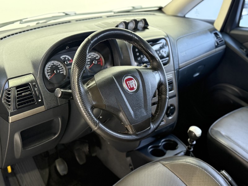 IDEA 1.8 MPI ADVENTURE 8V FLEX 4P MANUAL - 2013 - CAXIAS DO SUL