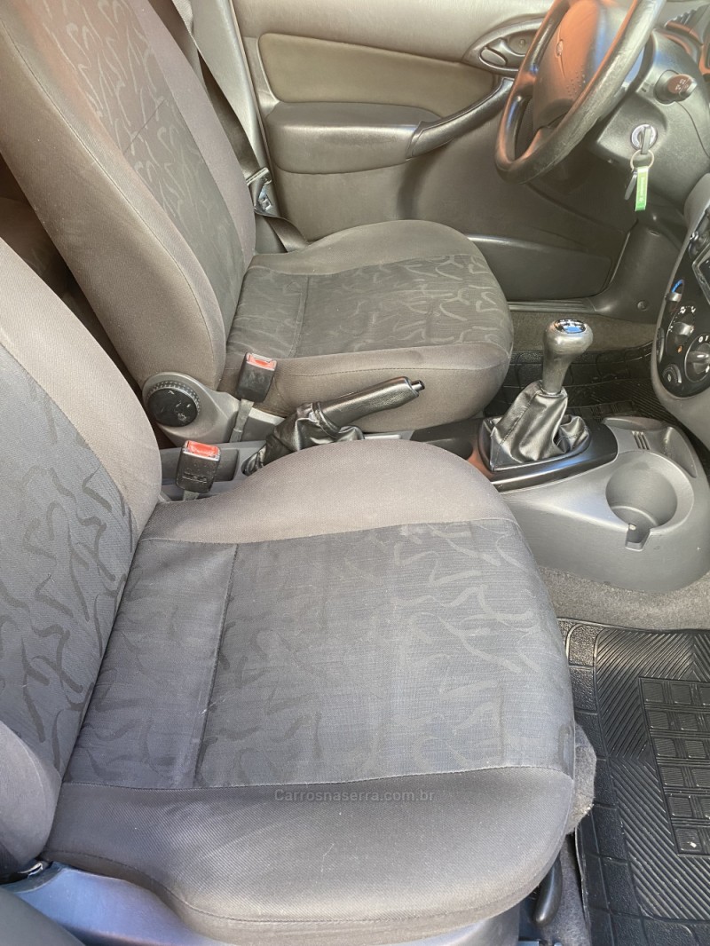 FOCUS 1.6 GLX 8V FLEX 4P MANUAL - 2008 - CAXIAS DO SUL