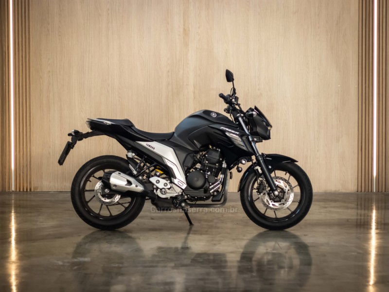 FAZER FZ25 ABS - 2023 - CAXIAS DO SUL