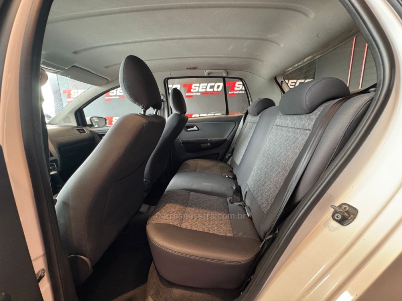 FOX 1.0 MI 8V FLEX 4P MANUAL - 2014 - PASSO FUNDO