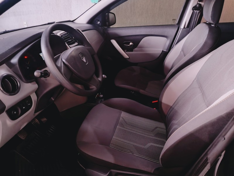 LOGAN 1.6 EXPRESSION 16V FLEX 4P MANUAL - 2017 - SãO SEBASTIãO DO CAí