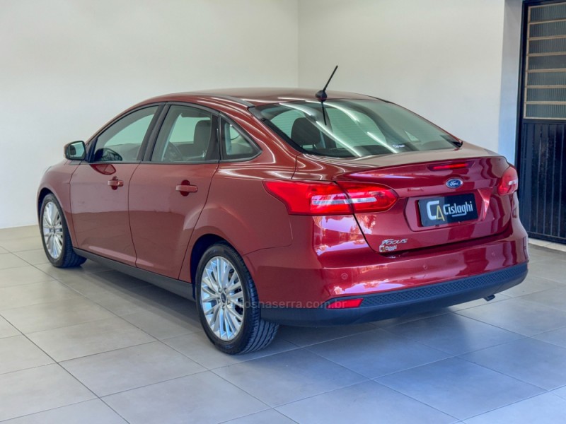 FOCUS 2.0 SE SEDAN 16V FLEX 4P AUTOMÁTICO - 2018 - CARLOS BARBOSA