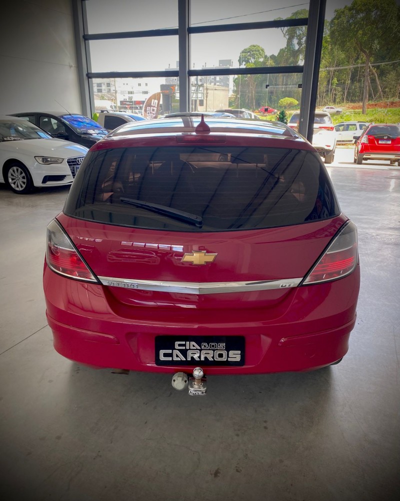 VECTRA 2.0 MPFI GT HATCH 8V FLEX 4P MANUAL - 2010 - LAJEADO
