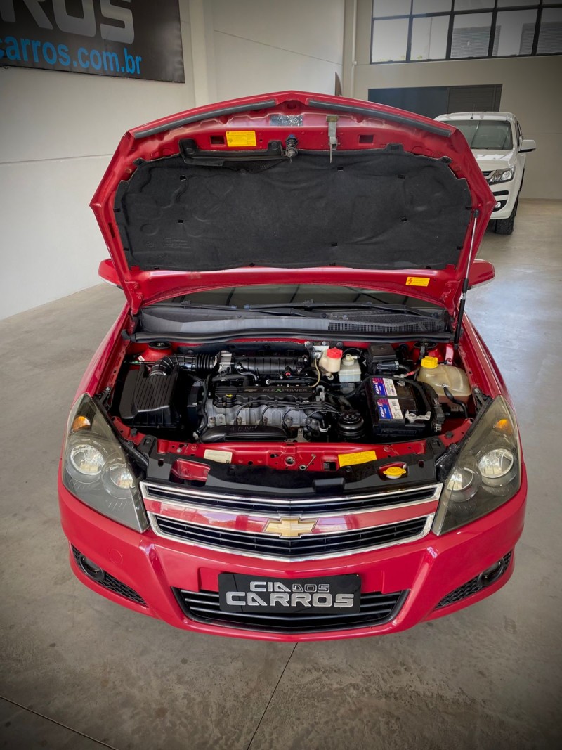 VECTRA 2.0 MPFI GT HATCH 8V FLEX 4P MANUAL - 2010 - LAJEADO