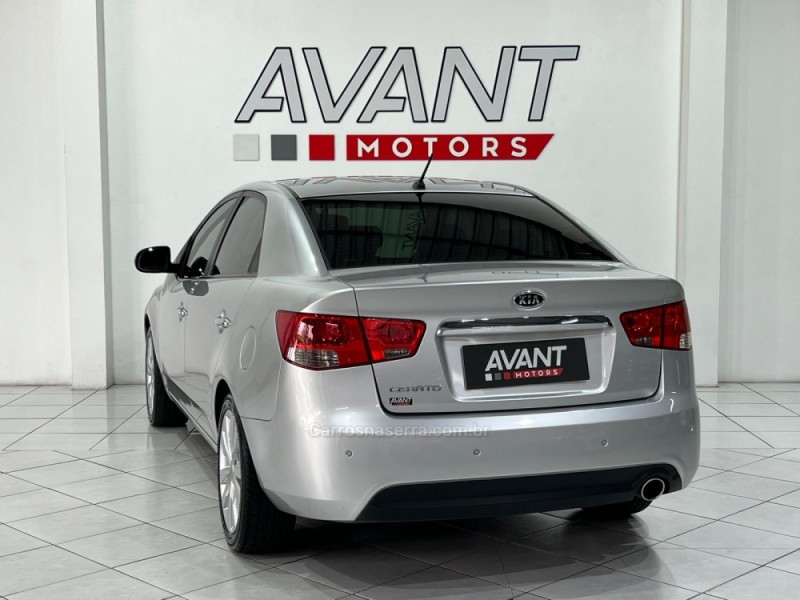 CERATO 1.6 SX3 16V FLEX 4P MANUAL - 2011 - NOVO HAMBURGO