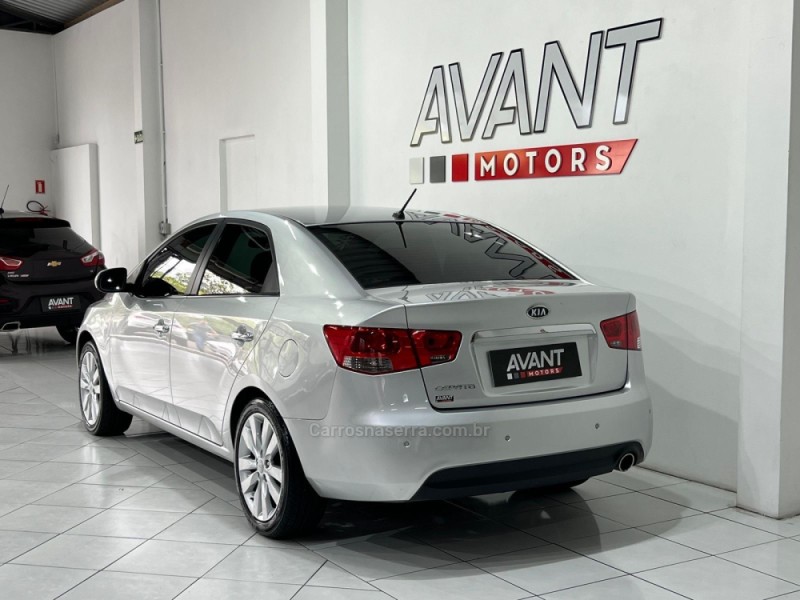 CERATO 1.6 SX3 16V FLEX 4P MANUAL - 2011 - NOVO HAMBURGO