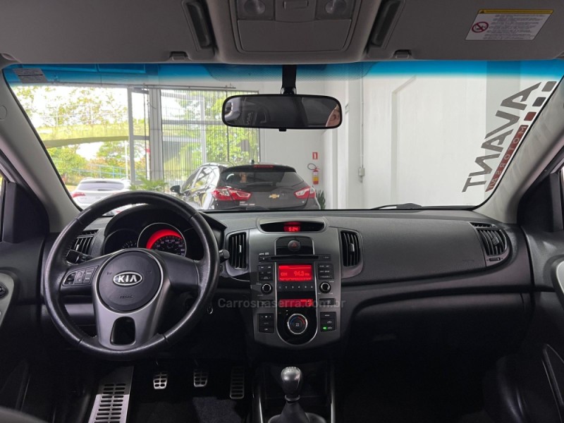 CERATO 1.6 SX3 16V FLEX 4P MANUAL - 2011 - NOVO HAMBURGO