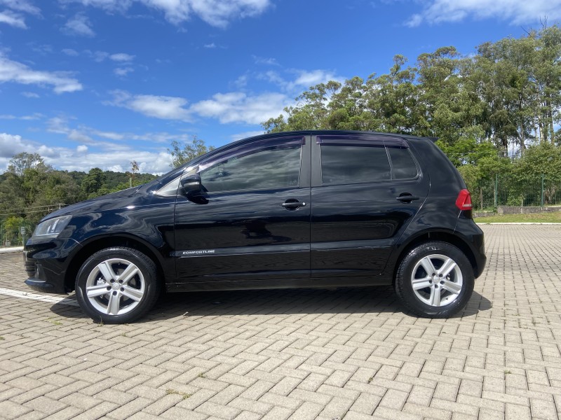 FOX 1.0 MPI COMFORTLINE 12V FLEX 4P MANUAL - 2016 - CAXIAS DO SUL