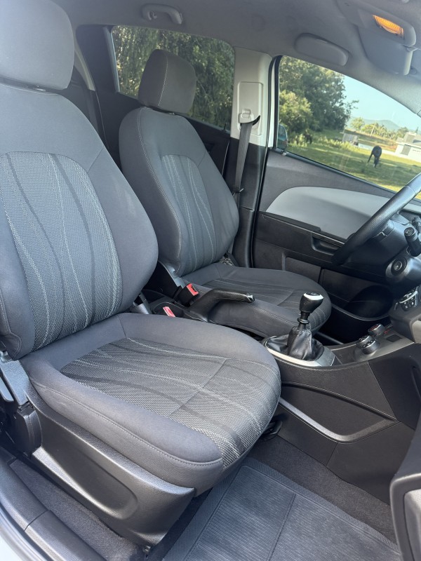 SONIC 1.6 LT 16V FLEX 4P MANUAL - 2014 - ARROIO DO MEIO