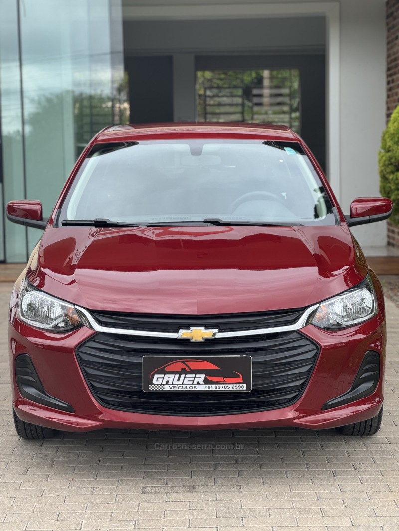 ONIX 1.0 LT 12V FLEX 4P MANUAL - 2023 - ENCANTADO