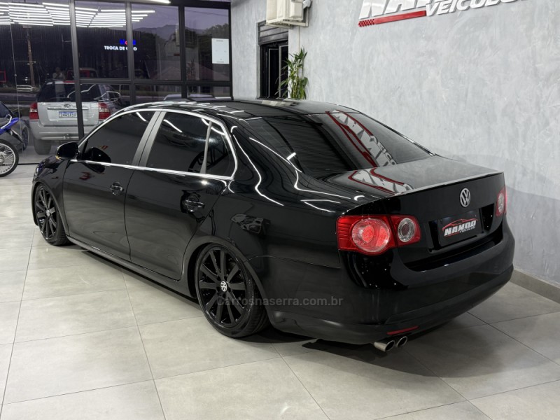 JETTA 2.5 I 20V 150CV GASOLINA 4P TIPTRONIC - 2007 - SAPIRANGA