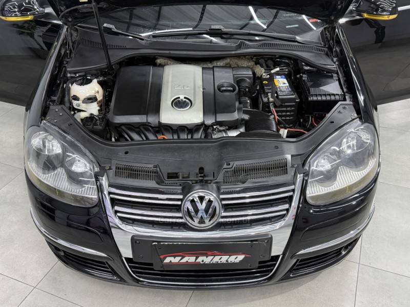 JETTA 2.5 I 20V 150CV GASOLINA 4P TIPTRONIC - 2007 - SAPIRANGA
