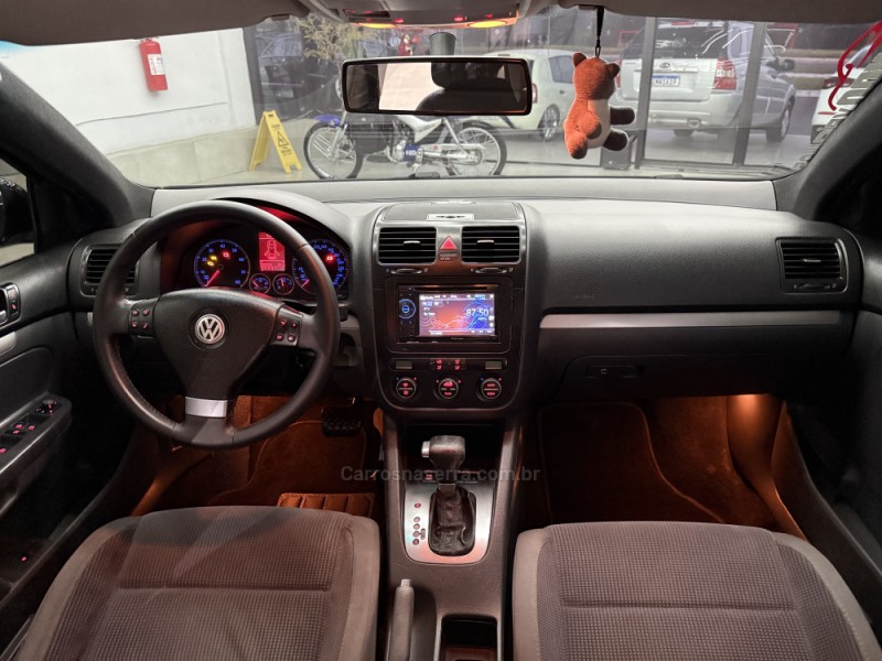 JETTA 2.5 I 20V 150CV GASOLINA 4P TIPTRONIC - 2007 - SAPIRANGA