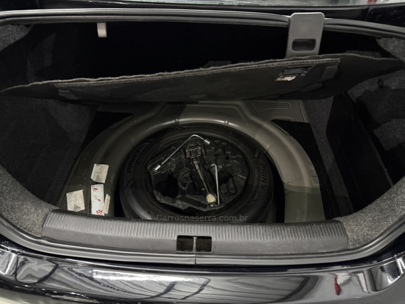 JETTA 2.5 I 20V 150CV GASOLINA 4P TIPTRONIC - 2007 - SAPIRANGA