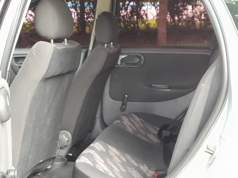 CORSA 1.8 MPFI MAXX SEDAN 8V GASOLINA 4P MANUAL - 2005 - FARROUPILHA