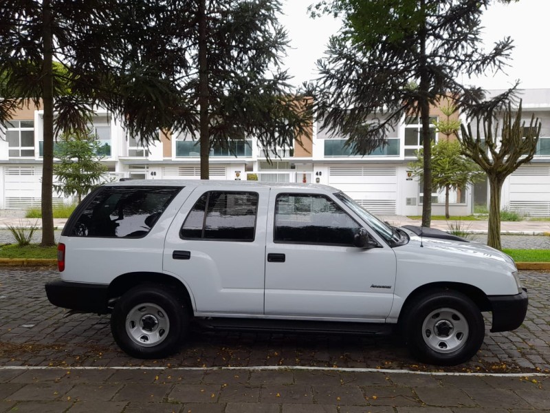 BLAZER 2.4 MPFI ADVANTAGE 4X2 GASOLINA 4P MANUAL - 2011 - FARROUPILHA