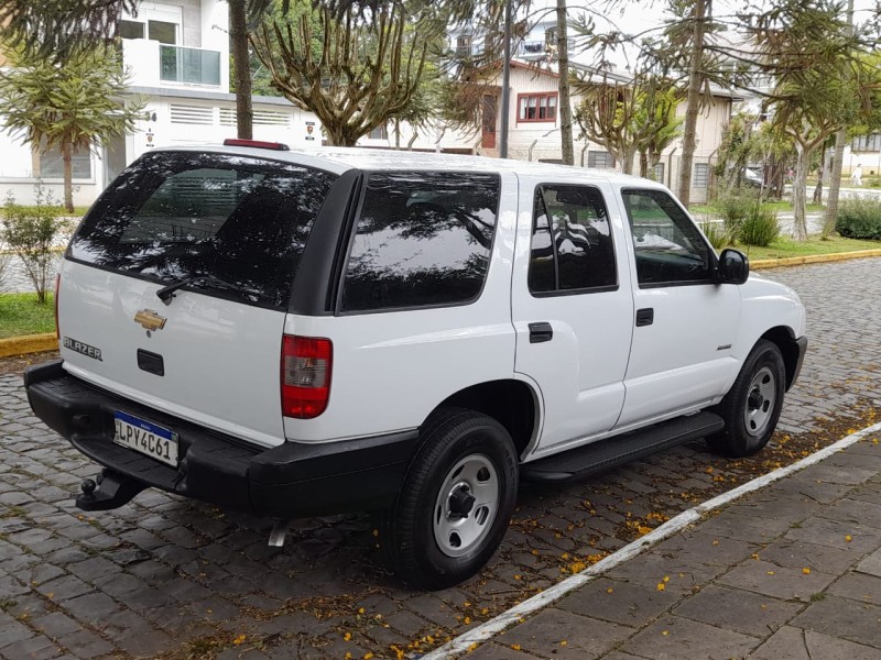 BLAZER 2.4 MPFI ADVANTAGE 4X2 GASOLINA 4P MANUAL - 2011 - FARROUPILHA