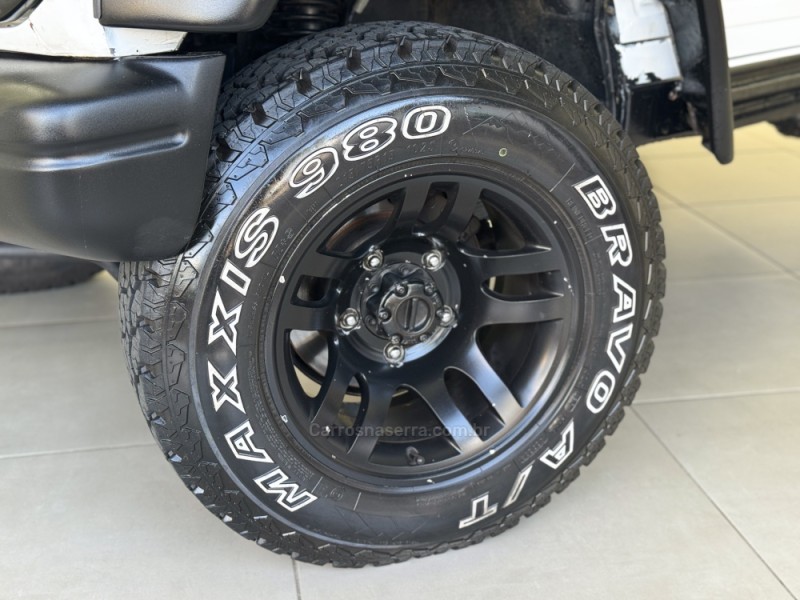 SAMURAI 1.3 JX CANVAS TOP 4X4 16V GASOLINA 2P MANUAL - 1999 - CARLOS BARBOSA