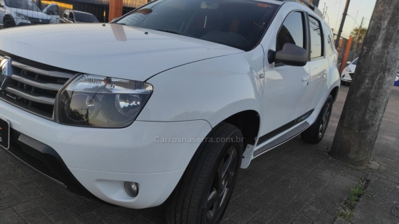 DUSTER 2.0 DYNAMIQUE 4X4 16V FLEX 4P MANUAL - 2014 - TAQUARA