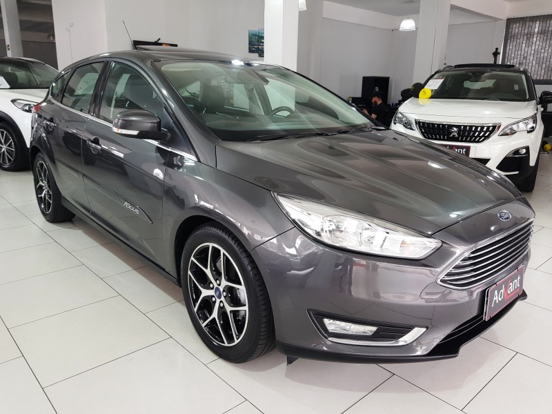 FOCUS 2.0 TITANIUM PLUS 16V FLEX 4P AUTOMÁTICO - 2017 - CAXIAS DO SUL
