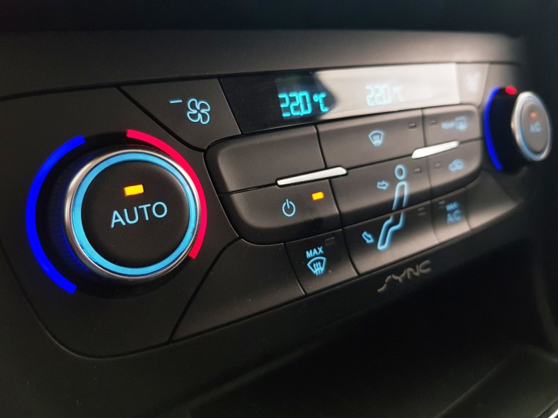 FOCUS 2.0 TITANIUM PLUS 16V FLEX 4P AUTOMÁTICO - 2017 - CAXIAS DO SUL