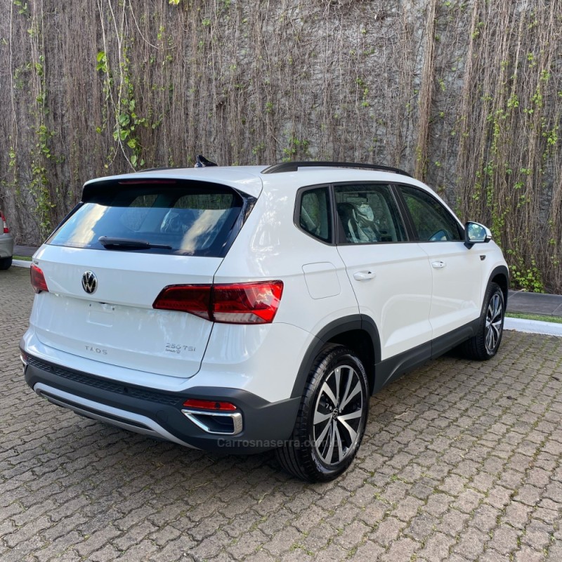 TAOS 1.4 16V COMFORTLINE TSI FLEX 4P AUTOMÁTICO - 2025 - MONTENEGRO