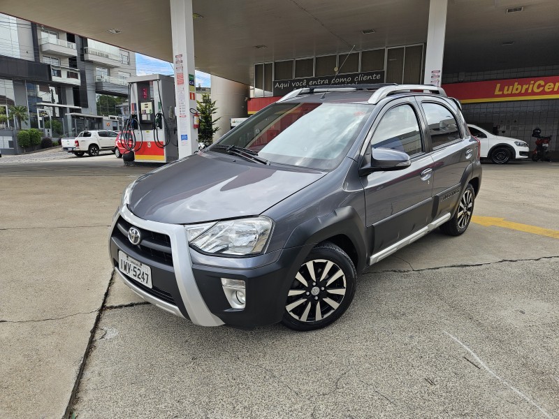 etios cross 1.5 16v flex 4p manual 2016 caxias do sul