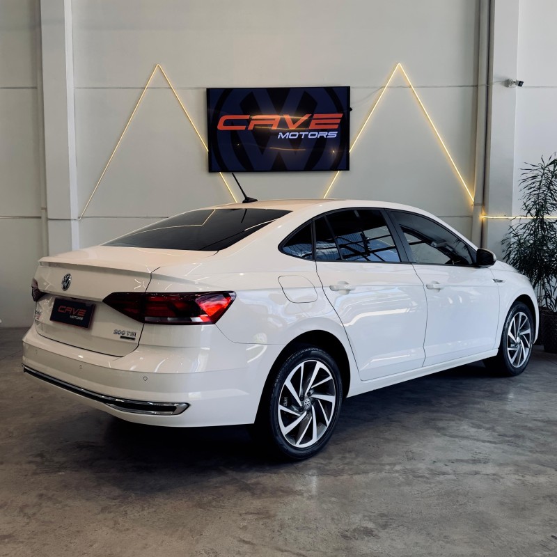 VIRTUS 1.0 200 TSI HIGHLINE AUTOMÁTICO - 2018 - CAXIAS DO SUL