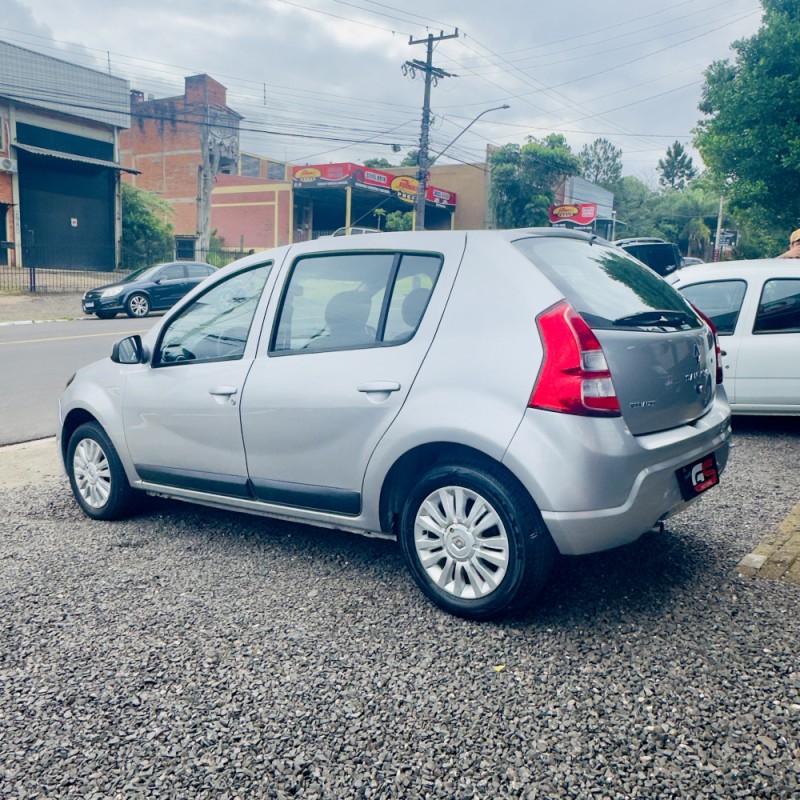 SANDERO 1.6 DYNAMIQUE 8V FLEX 4P AUTOMATIZADO - 2012 - NOVO HAMBURGO