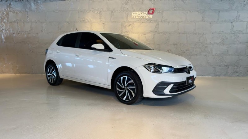 POLO 1.0	200 TSI HIGHLINE AUTOMÁTICO  - 2023 - CAXIAS DO SUL