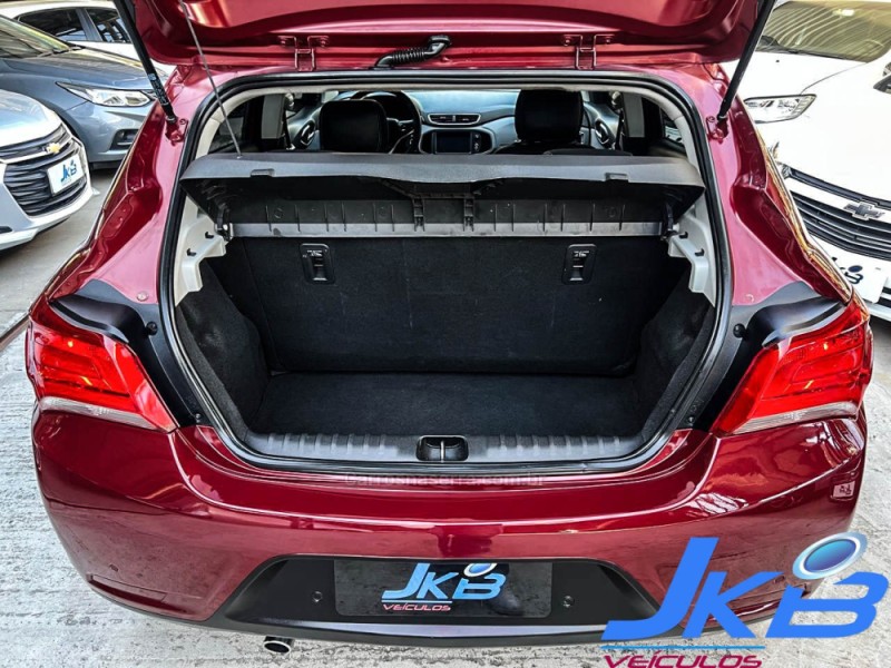 ONIX 1.0 LT 12V FLEX 4P MANUAL - 2019 - NOVO HAMBURGO