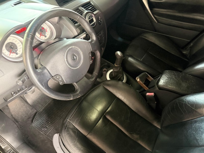 MÉGANE 1.6 DYNAMIQUE GRAND TOUR 16V FLEX 4P MANUAL - 2012 - CAXIAS DO SUL