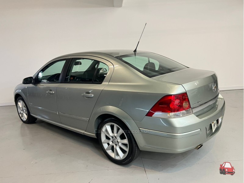 VECTRA 2.4 MPFI ELITE 16V FLEX 4P AUTOMÁTICO - 2006 - CAXIAS DO SUL
