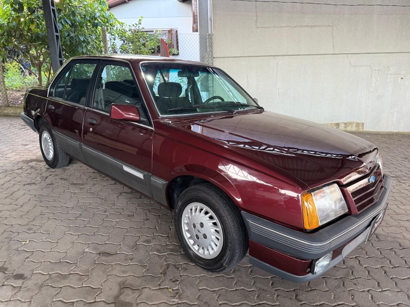 MONZA 2.0 MPFI CLASSIC SE 8V GASOLINA 4P MANUAL - 1989 - CAXIAS DO SUL