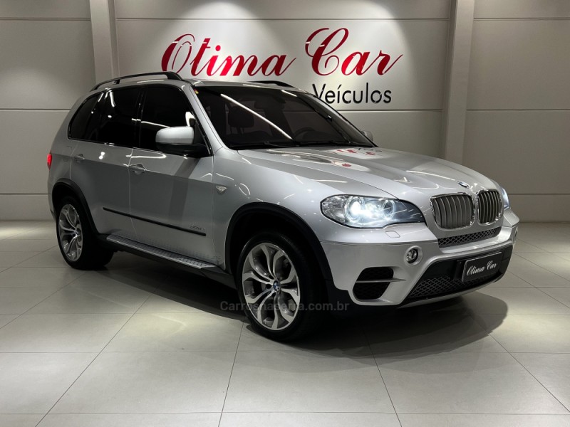 X5 4.4 4X4 50I SPORT V8 32V GASOLINA 4P AUTOMÁTICO - 2011 - FLORES DA CUNHA