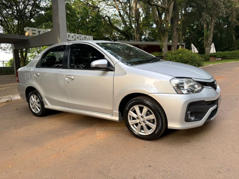 ETIOS 1.5 XLS SEDAN 16V FLEX 4P AUTOMÁTICO - 2018 - DOIS IRMãOS