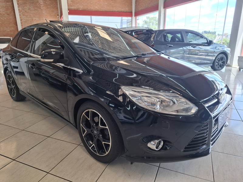 FOCUS 2.0 TITANIUM PLUS 16V FLEX 4P AUTOMÁTICO - 2015 - FARROUPILHA