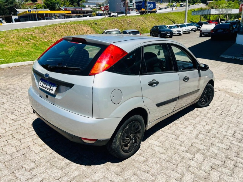 FOCUS 2.0 GHIA 16V GASOLINA 4P MANUAL - 2003 - BENTO GONçALVES