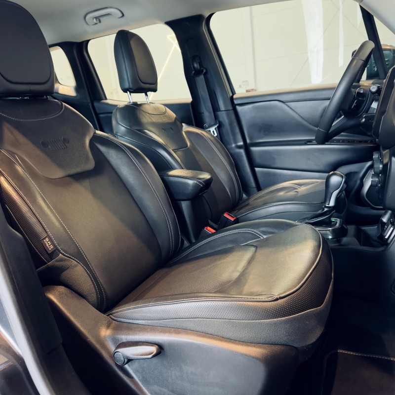 RENEGADE 1.3 LONGITUDE T270 TURBO FLEX 4P AUTOMÁTICO - 2024 - CAXIAS DO SUL