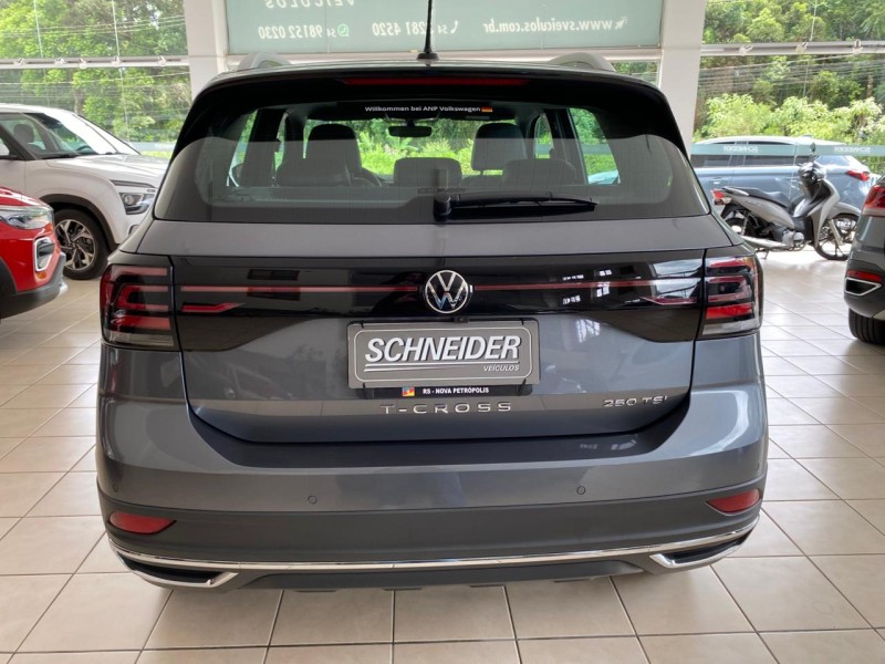 T-CROSS 1.4 HIGHLINE TSI 16V FLEX 4P AUTOMÁTICO - 2024 - NOVA PETRóPOLIS