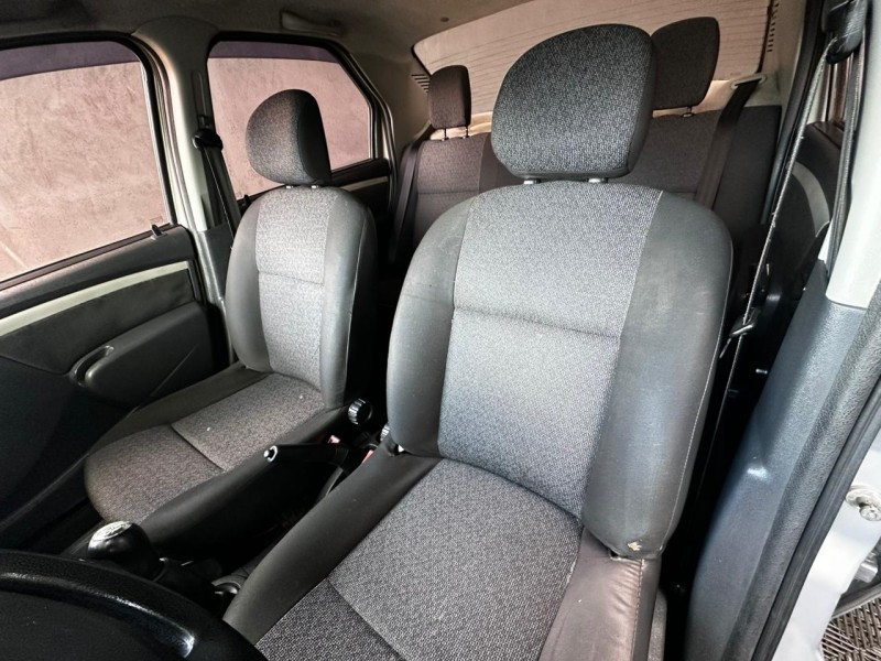 LOGAN 1.6 EXPRESSION 16V FLEX 4P MANUAL - 2008 - CAXIAS DO SUL