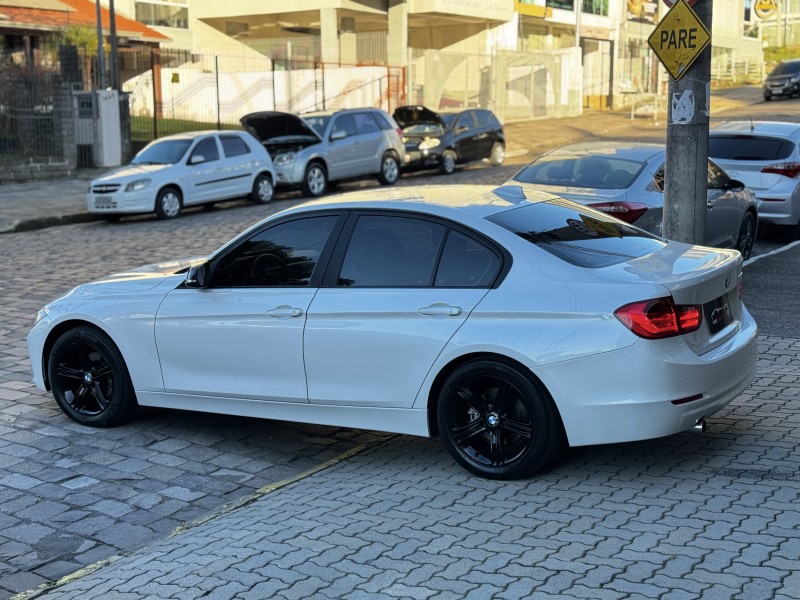 320I 2.0 SPORT 16V TURBO GASOLINA 4P AUTOMÁTICO - 2014 - CAXIAS DO SUL