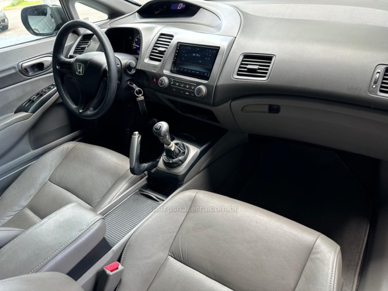 CIVIC 1.8 LXS 16V GASOLINA 4P MANUAL - 2008 - CAMPO BOM