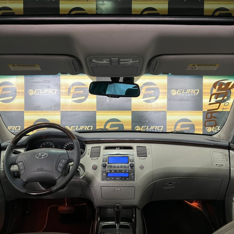 AZERA 3.3 MPFI GLS SEDAN V6 24V GASOLINA 4P AUTOMÁTICO - 2009 - PORTãO