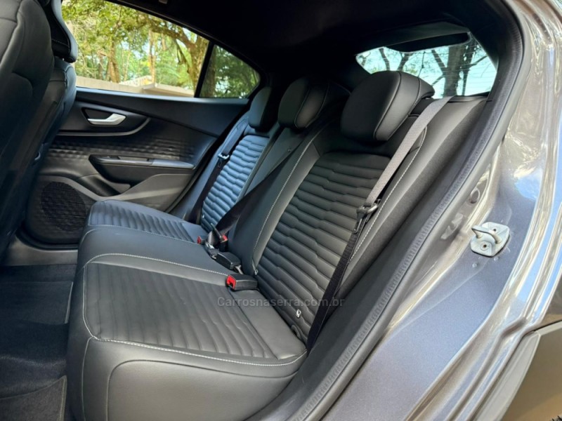 FASTBACK 1.0 TURBO 200 IMPETUS HIBRÍDO 4P AUTOMÁTICO - 2025 - DOIS IRMãOS