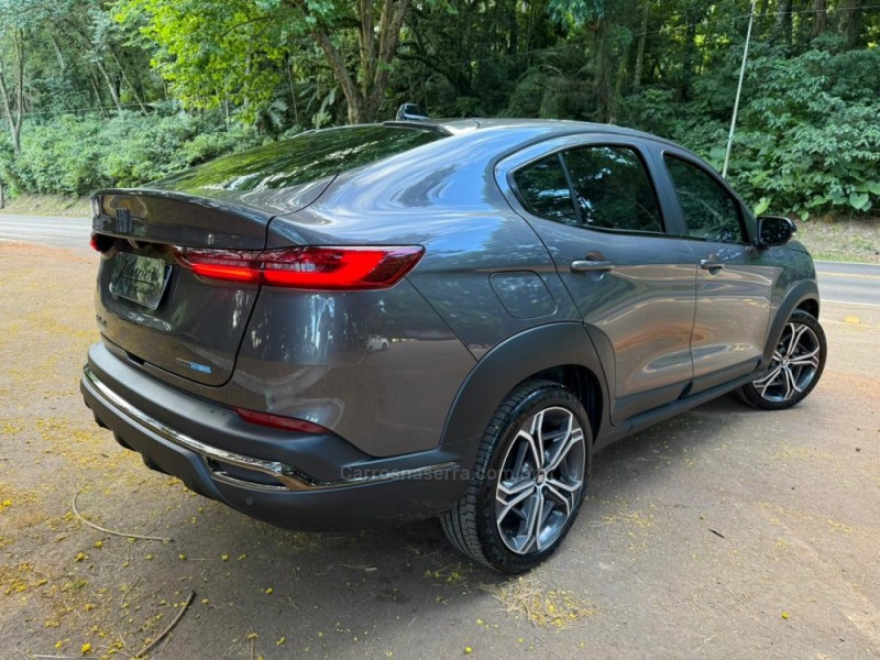 FASTBACK 1.0 TURBO 200 IMPETUS HIBRÍDO 4P AUTOMÁTICO - 2025 - DOIS IRMãOS