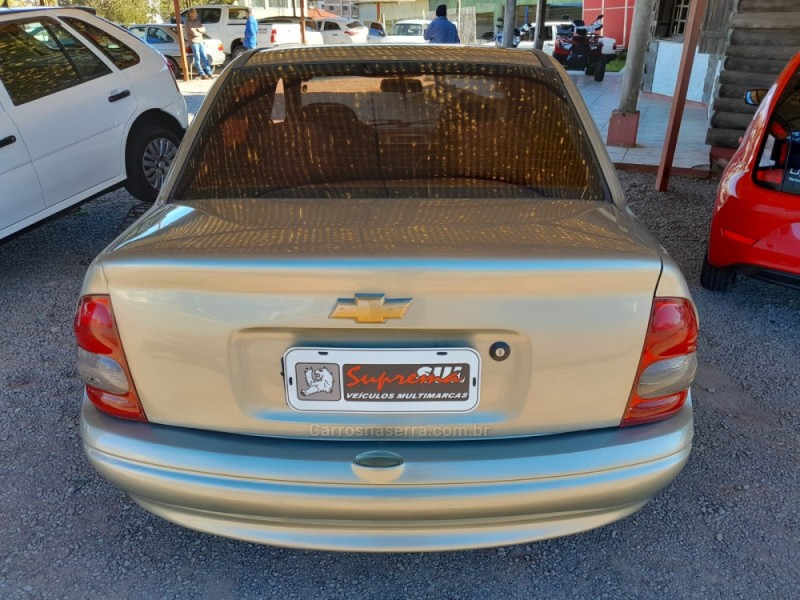 CLASSIC 1.0 VHC LIFE 8V FLEX 4P MANUAL - 2009 - VERANóPOLIS