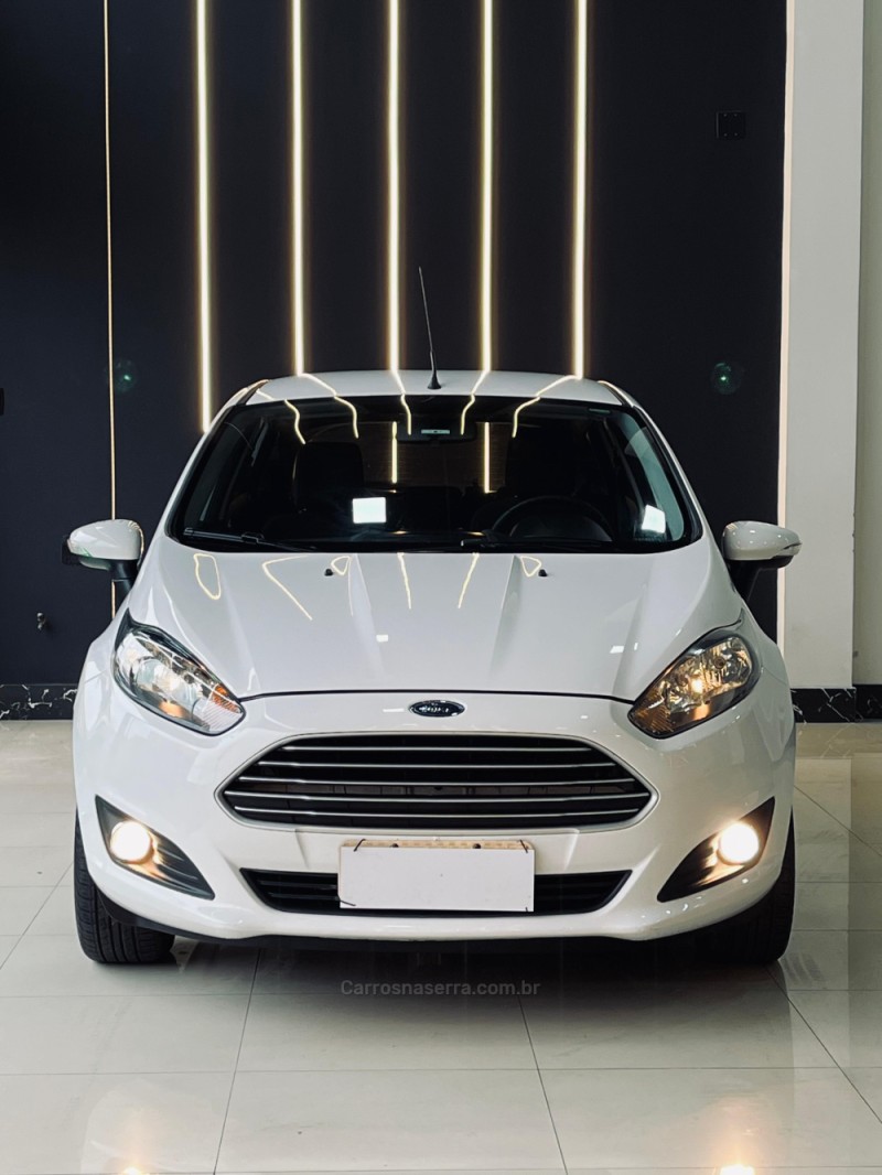 FIESTA 1.6 SE HATCH 16V FLEX 4P MANUAL - 2017 - SAPUCAIA DO SUL