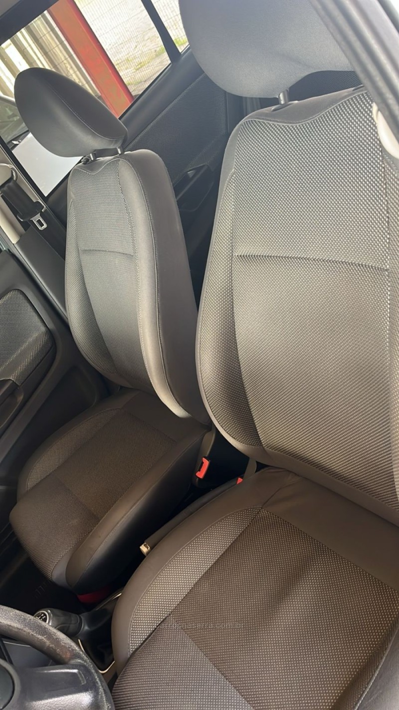 FOX 1.6 MI 8V FLEX 4P MANUAL - 2012 - VERANóPOLIS